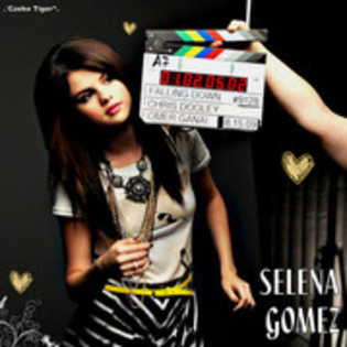 18746165_SUTTQBJTO - POZE noi CU selena gomez