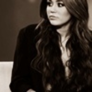 83353406 - Miley And Hannah