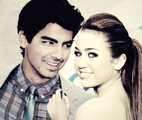 4538203535_e74b72c9c7 - Miley And Hannah