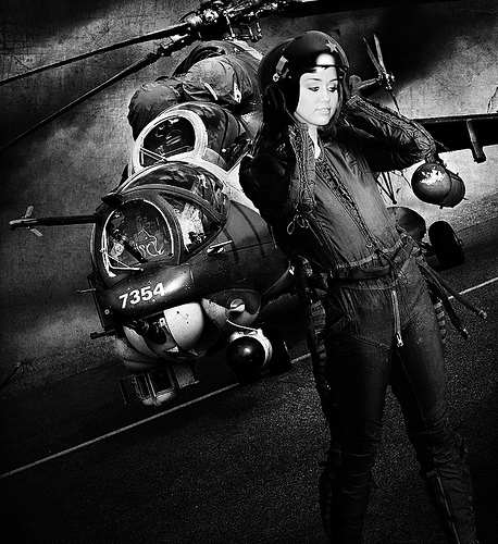 4743319201_00d581296b - Miley And Hannah