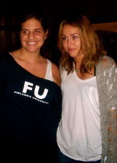 fan178 - Miley And Hannah