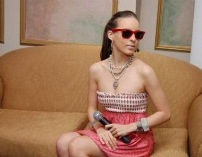 Belinda_1259471986_4 - belinda