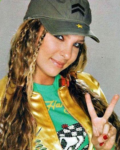 Belinda_1259471696_1