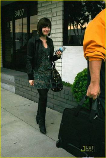 demilovato_net-headingtodancestudio-0004