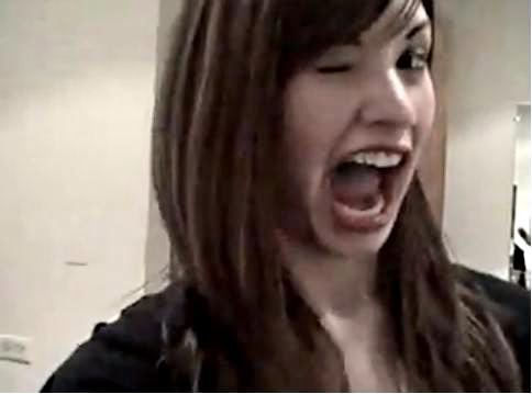 16938598 - Demi Lovato Funny