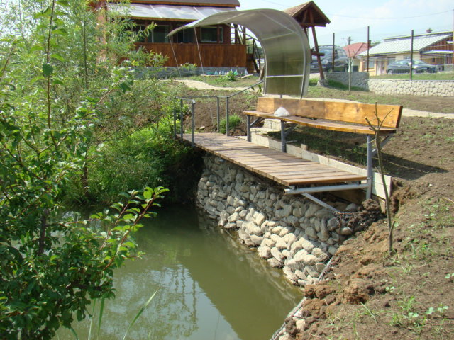 LOC DE PESCUIT - CABANA CU LAC