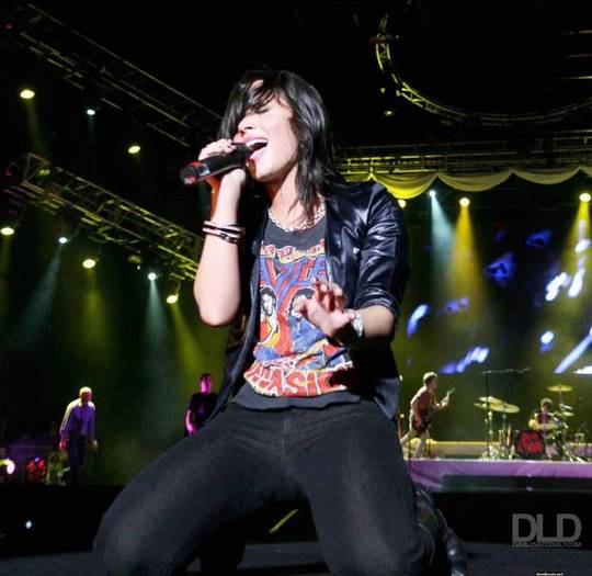 demilovato_net-buenosairesconcert-0018