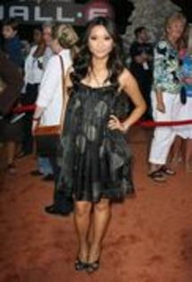 QCNDAUMGUTNMSJDLEXI - brenda song 12