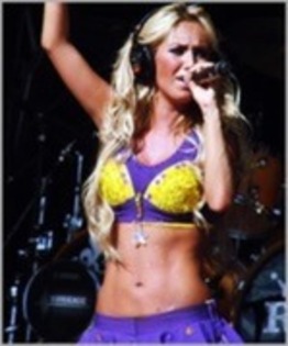 19278494_DXDQQUOCT - 00 Anahi
