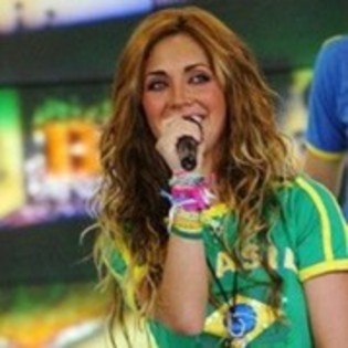 19278534_JVLCBOTRI - 00 Anahi