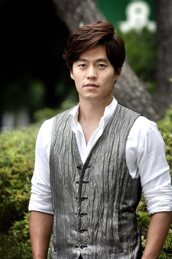 8cil8jdqpkop633824842118293750 - a---lee seo jin---a