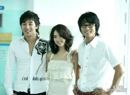 400px-Strangerparadise - a---uhm tae woong---a