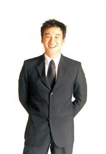 13480143_SNNPZQHBX - a---uhm tae woong---a