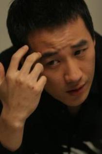 18444789_PAGMKBLSM - a---uhm tae woong---a