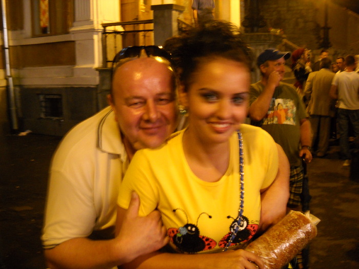 ...o p...oza in brate. - NUNTA ZAMFIREI