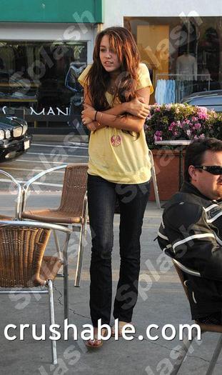 miley-cyrus-shivering-sp - 0 toate pozele mele din laptop