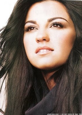 23 - Club Maite Perroni