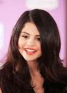16878971_JRCTLAZVL - poze selena gomez