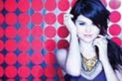 16879033_KBKGJEYSQ - poze selena gomez