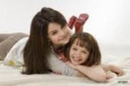 16879473_IUAGQVAWT - poze selena gomez