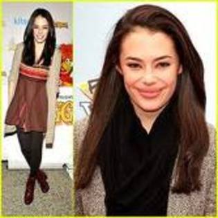 imagesCA4DEFKK - Chloe Bridges