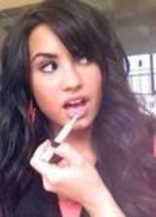 EUGKDIYAXWQGSMCNSAH - poze rare cu demi lovato