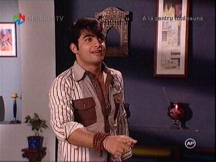 Amar o opreste pe Divya - Banoo Main Teri Dulhann