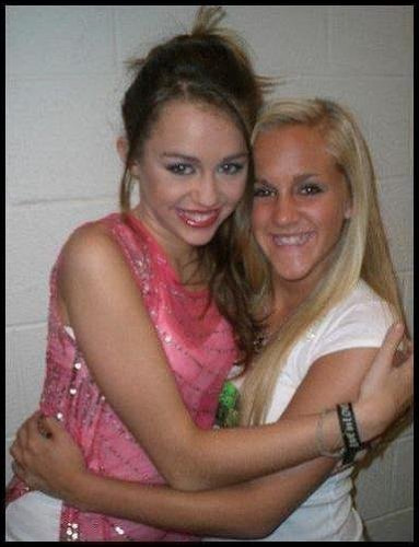  - 0 Destiny  Hope  Ray  Cyrus  Miley Ronniie Miley  Stewart  Hannah  Montana