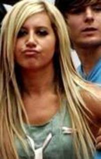 XDHPBQDWFJZICLULOMQ - Ashley tisdale 1985