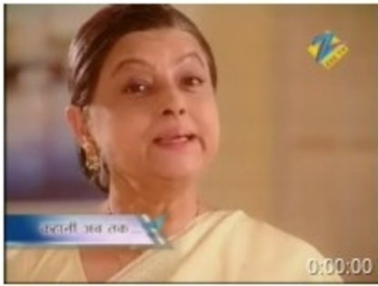 10wv3w5[1]_001 - Triunghiul Iubirii-Capturi Diferite