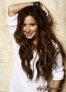 11835688_JAMKNPUYP - Ashley Tisdale-sedinta foto 7