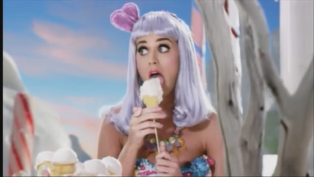Katy-Perry-California-Gurls-feat.-Snoop-Dogg - Album Pentru Cea Mai Buna Prietena A Mea Toniutzalorenutzascumpika