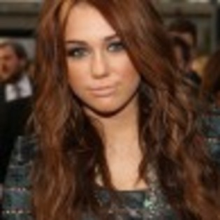 miley-cyrus-2010-grammys-01-97x97 - Miley Cyrus la premiile Grammy