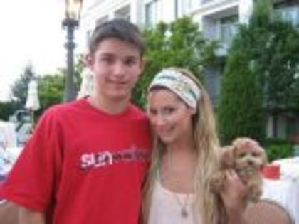 ashley-tisdale_67 - vedete
