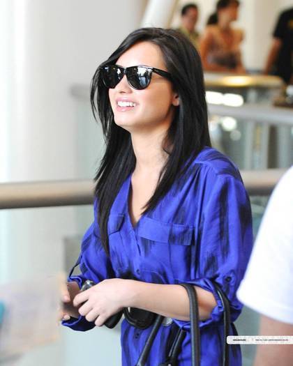 19696098_CBEKCEVWN - demi lovato