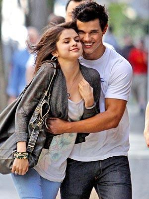 Taylor-Lautner-Selena-Gomez-Dating - selena gomez