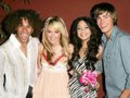 christie-high-school-musical-3590792-120-90