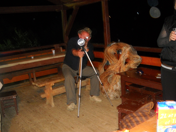 De ochii lui Zolti, nu scapi usor.