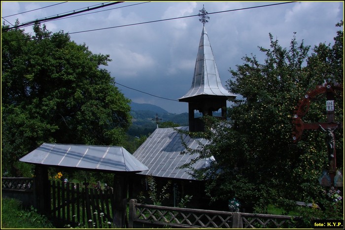 DSC07472 - Budesti - Biserici de lemn - iulie 2010