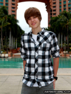 16822012_CYHSOTOZT - poze cu justin bieber