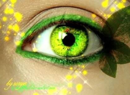 Eye_See_Green_by_z_kNighTFaLL - buze ochii