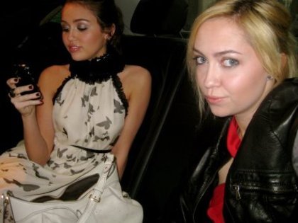  - club miley-miley si brandi