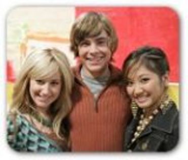 Ashley,Brenda si Zac - Ashley Michelle Tisdale