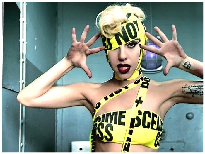 Telephone-lady-gaga-11996160-800-600