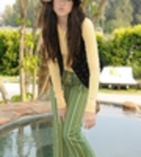 thumb_0035 - selena gomez