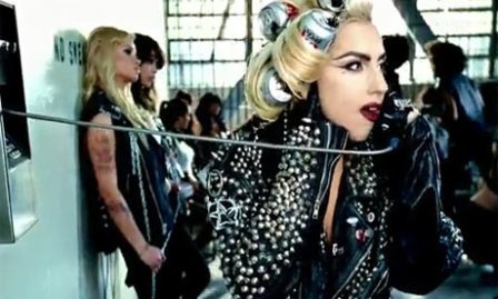lady-gaga-telephone-5-001[1]