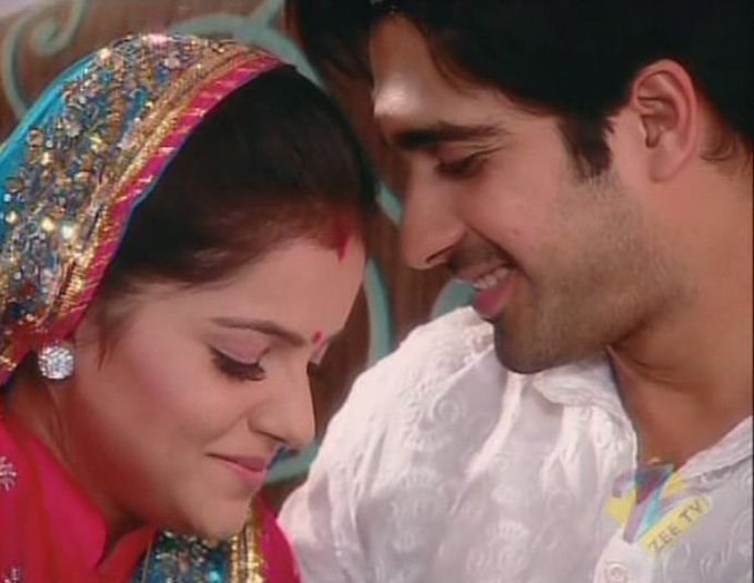 Dev and Radha love (4)