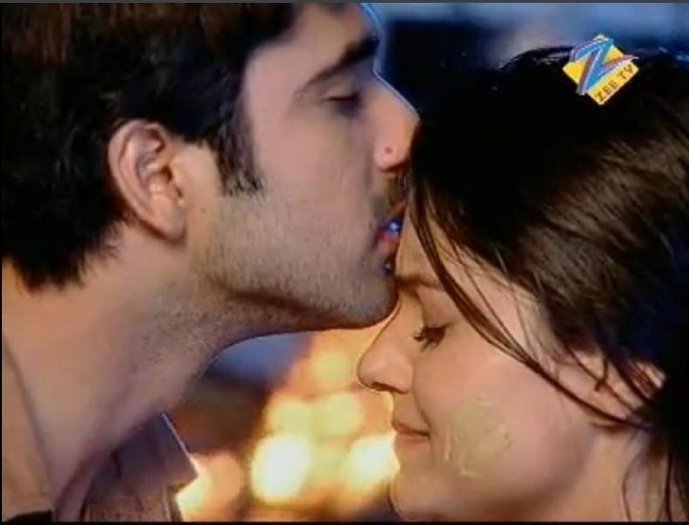 Dev and Radha love (14)