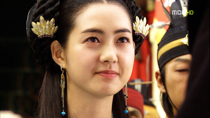 1254800318_200910061238441481243001_0