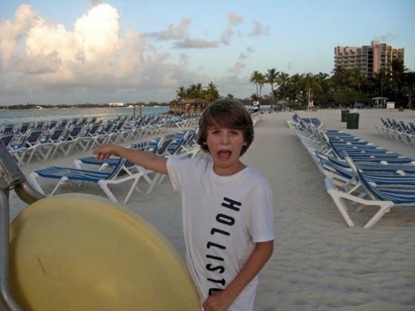 XTFUGWLHTRZZVJFPVFK - christian beadles